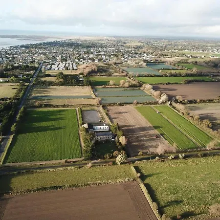 Ouest De La Pointe D'agon * آغون - كونتاينفيل