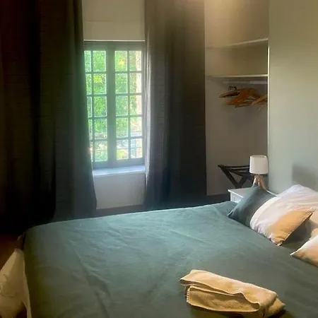 Ouest De La Pointe D'agon