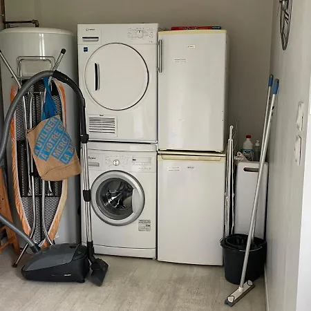 Ouest De La Pointe D'agon