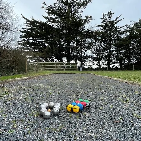 Ouest De La Pointe D'agon 別荘